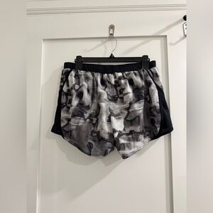 Champion white and grey and black patterned running shorts w/ built in panty